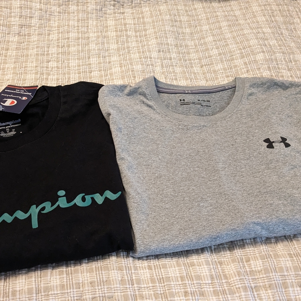 Men's T-shirts lot of 2